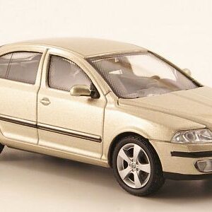 Skoda Octavia, metallic-beige